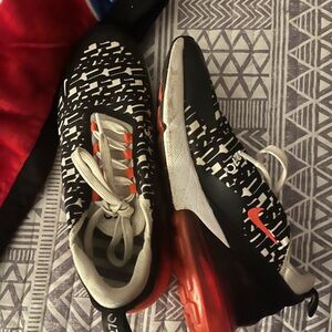 Nike 270s Kids Size 7